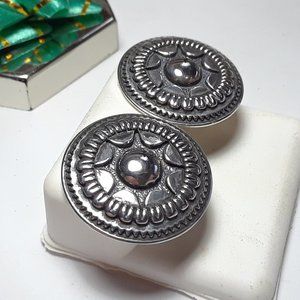 Estate 7/8" Diameter Ball center & bead edge Sterling Silver Sheild Earring16904